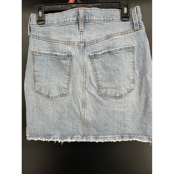 Universal Thread Denim Mini Skirt Women's Size 4 Light Wash Raw Hem Cotton - Picture 4 of 5